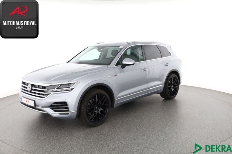 Silber (metallic) Gebraucht 2019 VW Touareg SUV | 41.480 € (Superpreis) - Bild 1/4