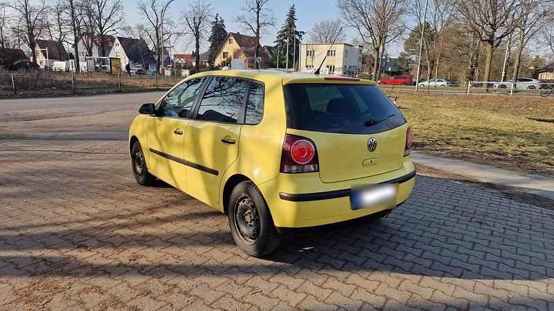 Gebraucht VW Polo 54 PS (39 kW) 2006 Gelb Kleinwagen