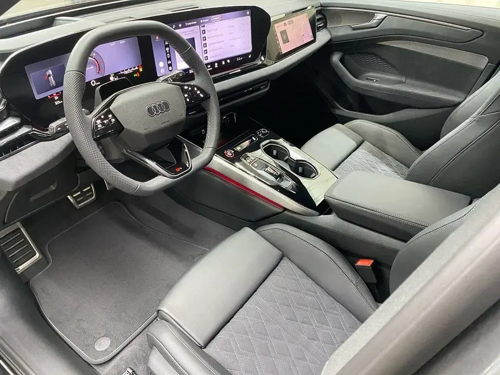Neu Audi A6 S-Line 299 PS (219 kW) 2026 Daytonagrau perleffekt Kombi