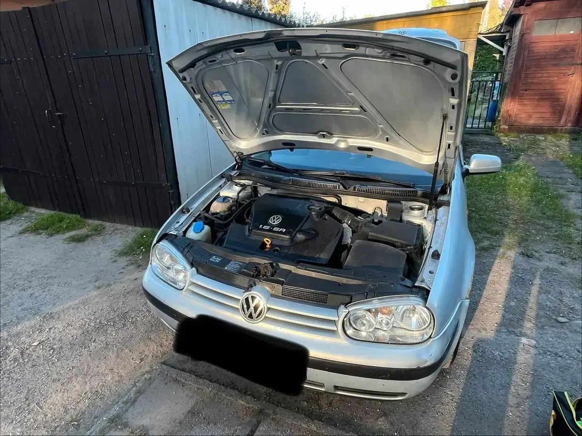 Gebraucht VW Golf III 100 PS (73 kW) 1998 Silber Limousine