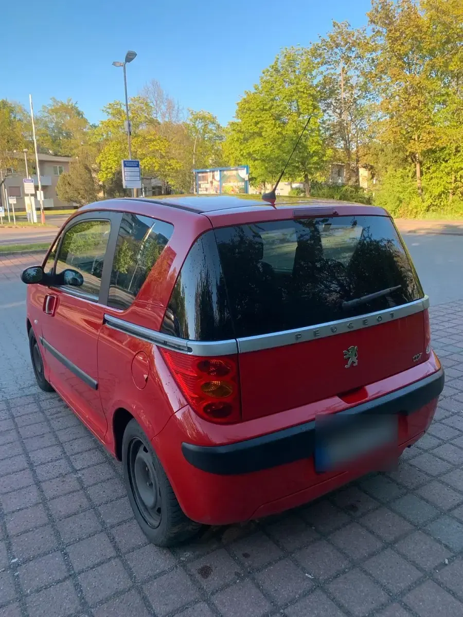 Gebraucht Peugeot 1007 88 PS (64 kW) 2006 Rot Van / Kleinbus