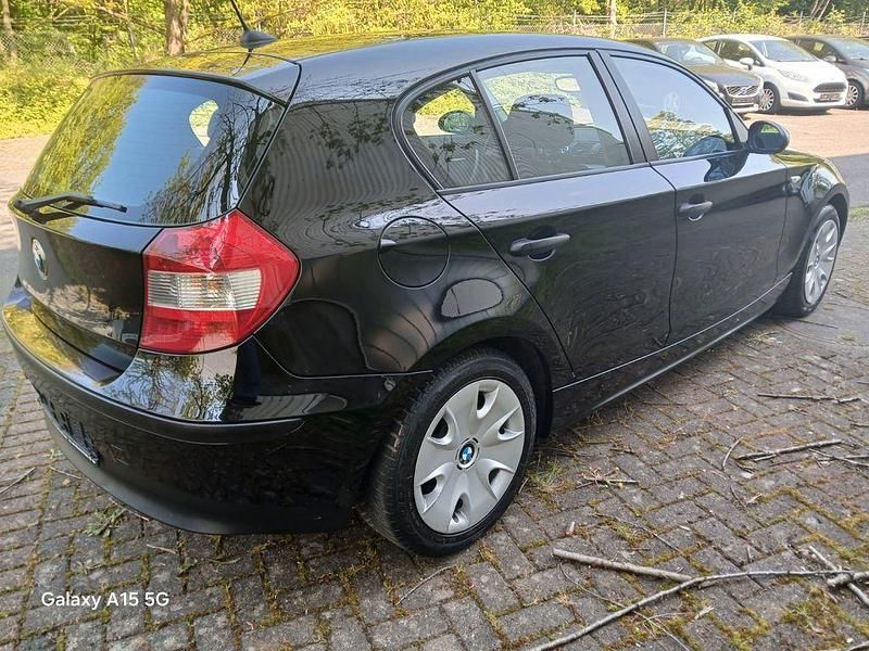 Gebraucht BMW 116 Advantage 116 PS (85 kW) 2006 Schwarz Kleinwagen