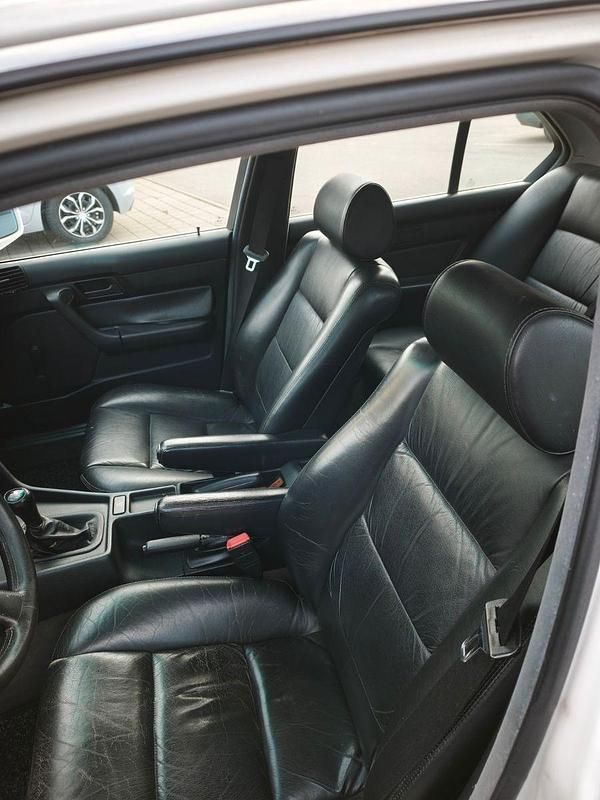 Gebraucht BMW 525 170 PS (125 kW) 1989 Weiß Limousine