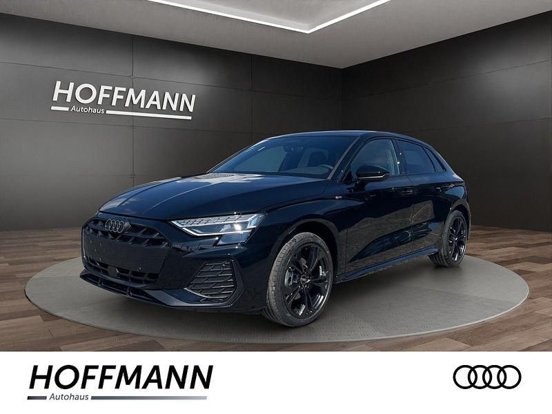 Schwarz Neu 2025 Audi A3 Sportback S-Line Kleinwagen | 44.890 € (Teuer) - Bild 1/4