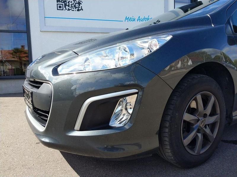 Gebraucht Peugeot 308 98 PS (72 kW) 2013 Grau Limousine