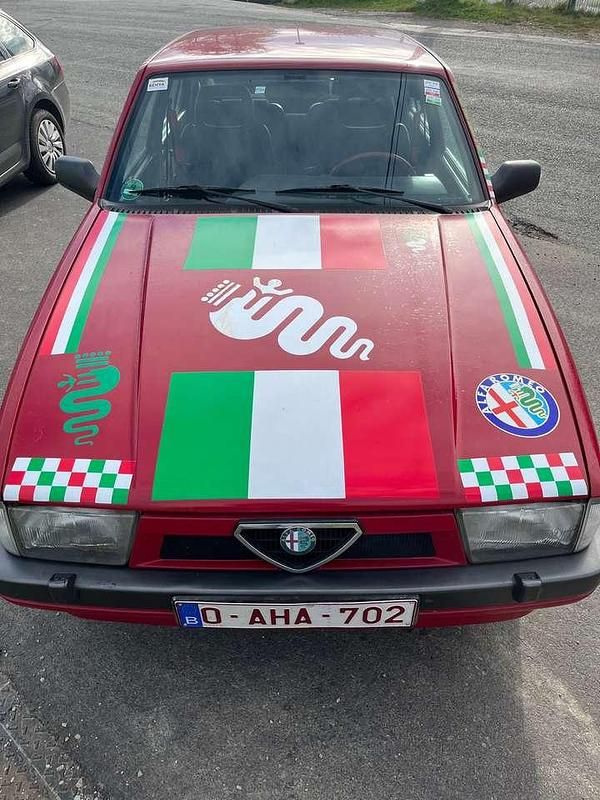 Gebraucht Alfa Romeo 75 110 PS (80 kW) 1992 Rot Limousine