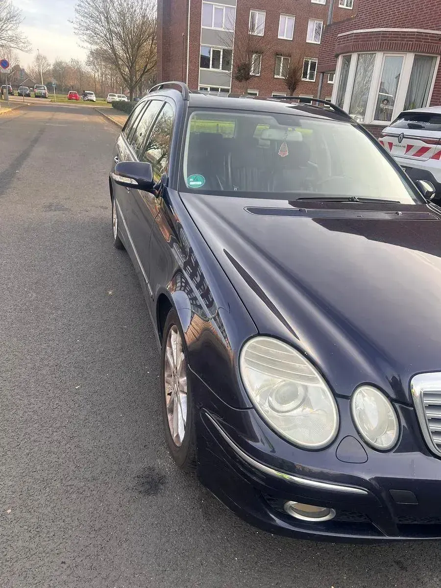 Gebraucht Mercedes E220 Elegance 170 PS (125 kW) 2008 Kombi