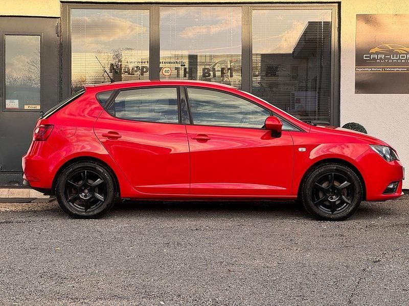 Gebraucht Seat Ibiza Style 90 PS (66 kW) 2016 Rot Limousine