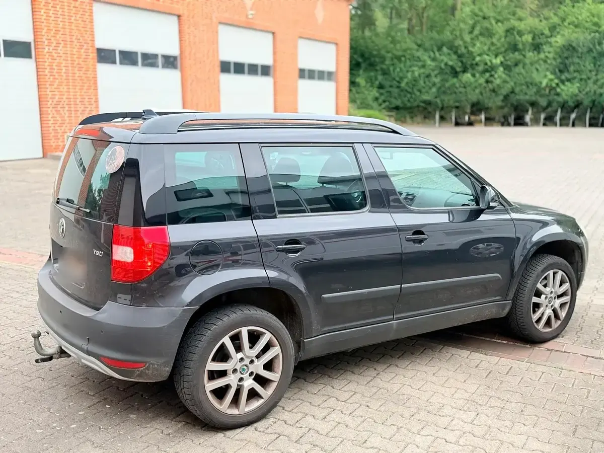 Gebraucht Skoda Yeti 140 PS (102 kW) 2011 Schwarz SUV