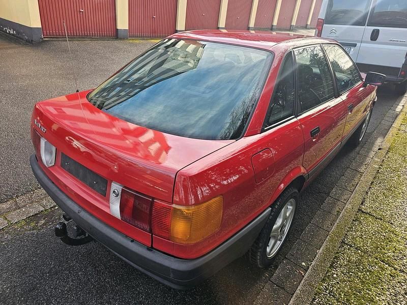 Gebraucht Audi 80 69 PS (50 kW) 1991 Rot Limousine