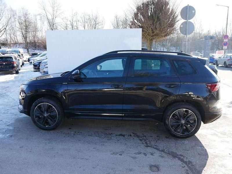 Neu Skoda Karoq SportLine 190 PS (139 kW) 2026 Blackmagic perleffekt SUV