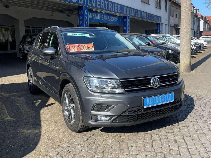 Indiumgrau metallic Gebraucht 2017 VW Tiguan Sound SUV | 20.900 € (Fairer Preis) - Bild 1/4