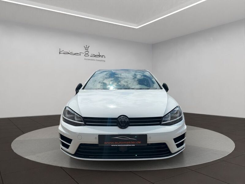 Gebraucht VW Golf VII R 300 PS (220 kW) 2014 Pure white Kleinwagen