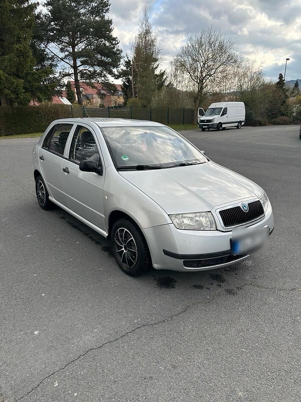 Gebraucht Skoda Fabia 65 PS (47 kW) 2002 Silber Kleinwagen