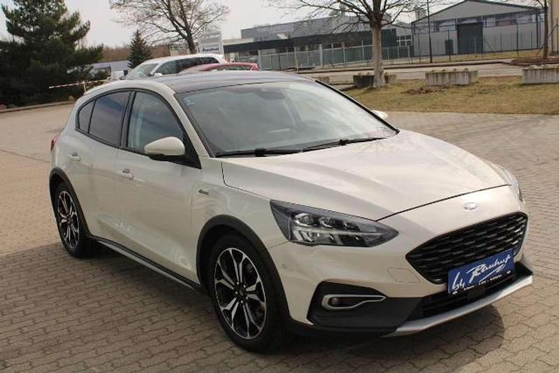 Gebraucht Ford Focus Active 150 PS (110 kW) 2020 Metropolisweiß metallic Limousine