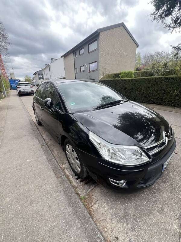 Schwarz Gebraucht 2011 Citroën C4 Tendance Limousine | 1.200 € (Superpreis) - Bild 1/4