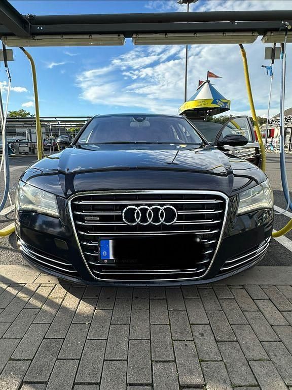 Blau Gebraucht 2013 Audi A8L Ambiente Limousine | 16.500 € (Fairer Preis) - Bild 1/4