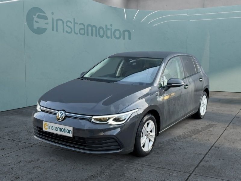Grau Gebraucht 2023 VW Golf VIII Life Limousine | 21.599 € (Guter Preis) - Bild 1/4