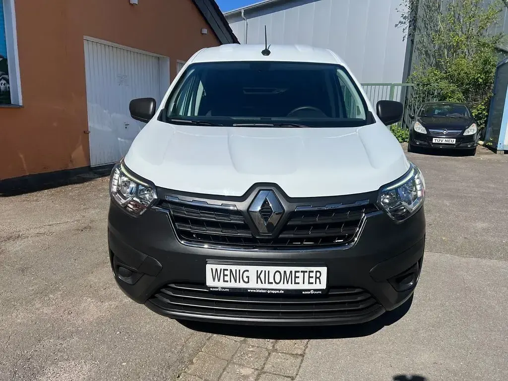 Second-hand Renault Express 102 CP (75 kW) 2023 Alb Monovolum