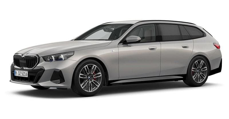Grau Gebraucht 2024 BMW 520 Comfort Edition Kombi | 54.707 € (Guter Preis) - Bild 1/4