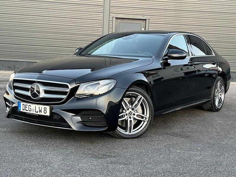 Gebraucht Mercedes E400 AMG line 333 PS (244 kW) 2017 Schwarz Limousine