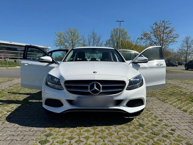 Gebraucht Mercedes C220 170 PS (125 kW) 2016 Weiß Limousine