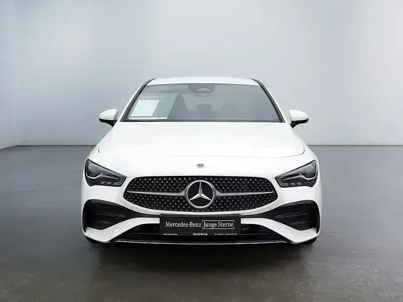 Gebraucht Mercedes CLA220 AMG 190 PS (139 kW) 2025 Weiß Limousine
