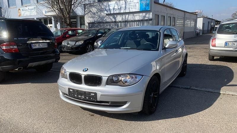 Gebraucht BMW 116 Advantage 122 PS (89 kW) 2011 Silber Kleinwagen