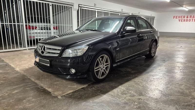 Schwarz Gebraucht 2008 Mercedes C280 AMG Limousine | 13.000 € (Teuer) - Bild 1/4