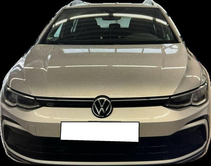 Gebraucht VW Golf VIII R-line 150 PS (110 kW) 2021 Reflexsilber (metallic) Kombi