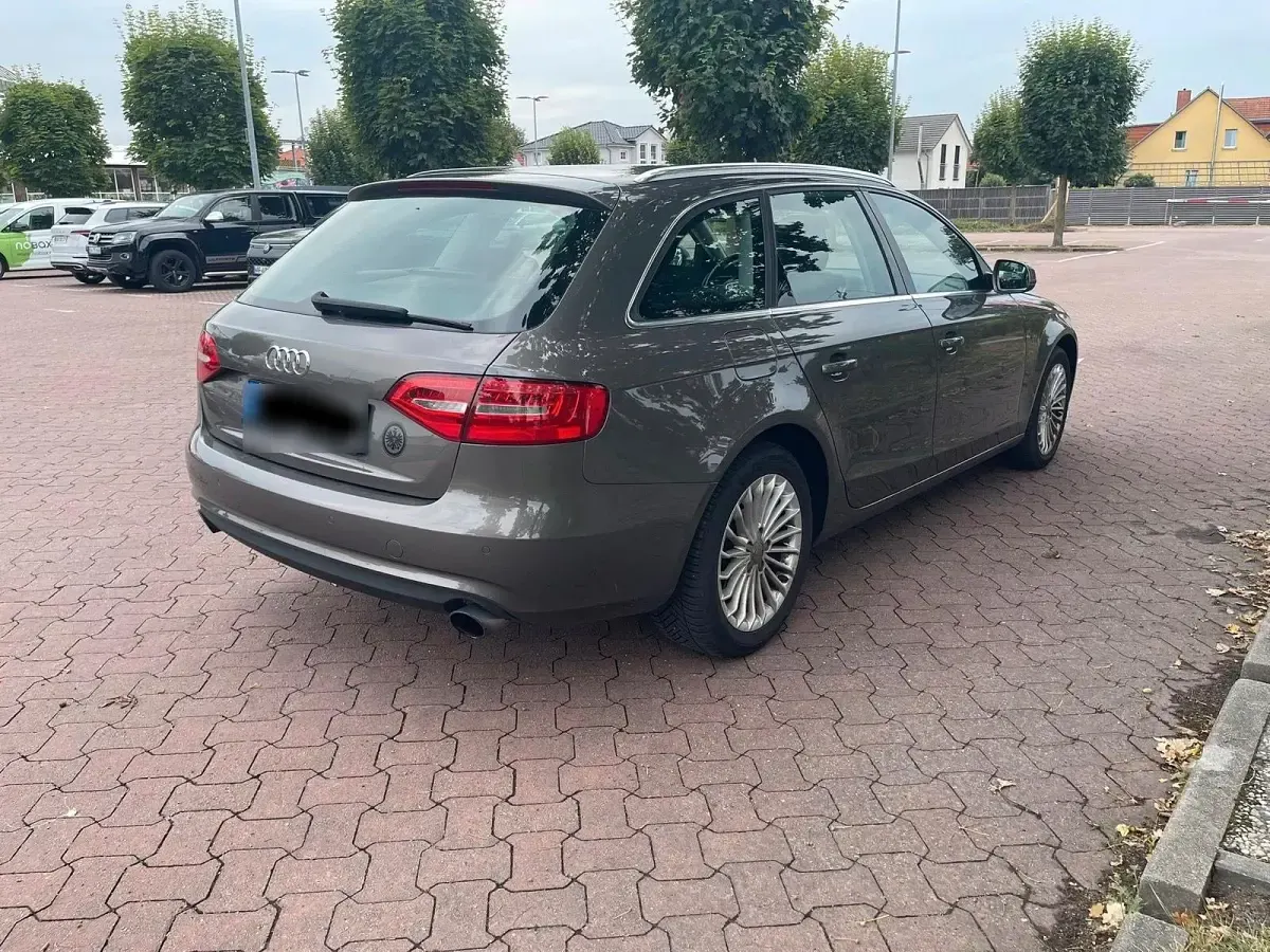 Gebraucht Audi A4 180 PS (132 kW) 2013 Kombi