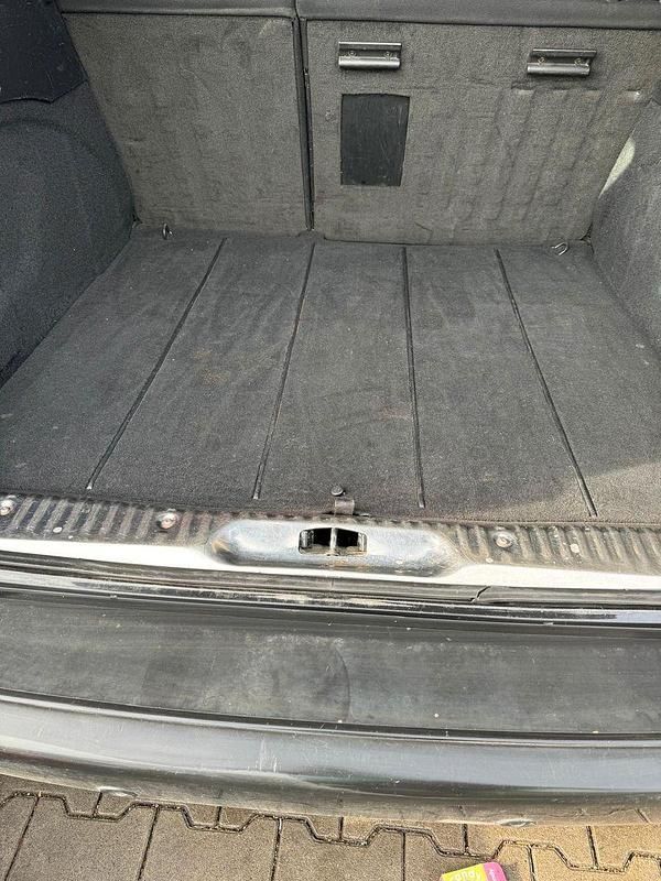 Schwarz Gebraucht 2005 Peugeot 407 Kombi | 2.500 € (Fairer Preis) - Bild 1/4