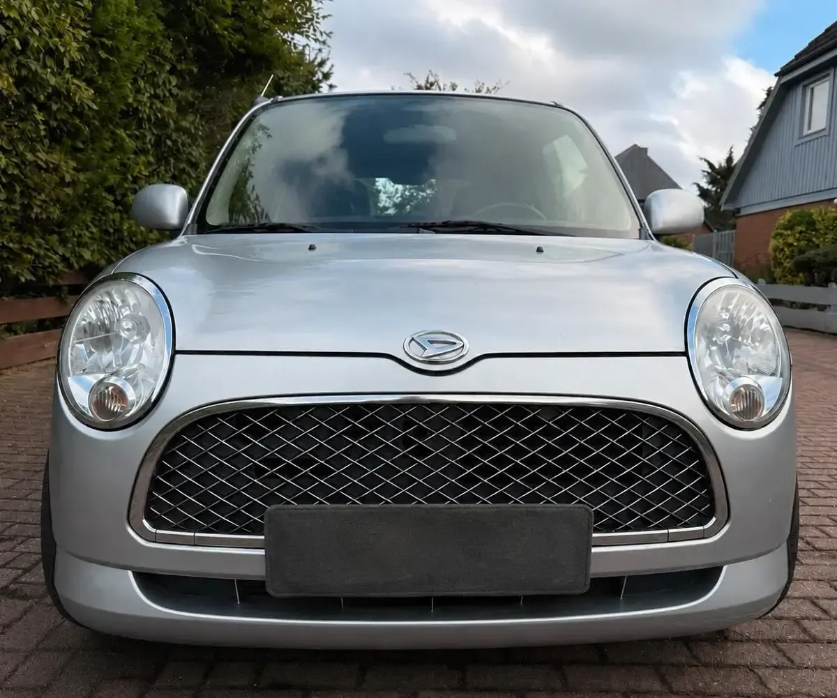 Gebraucht Daihatsu Trevis 58 PS (42 kW) 2009 Silber Kleinwagen