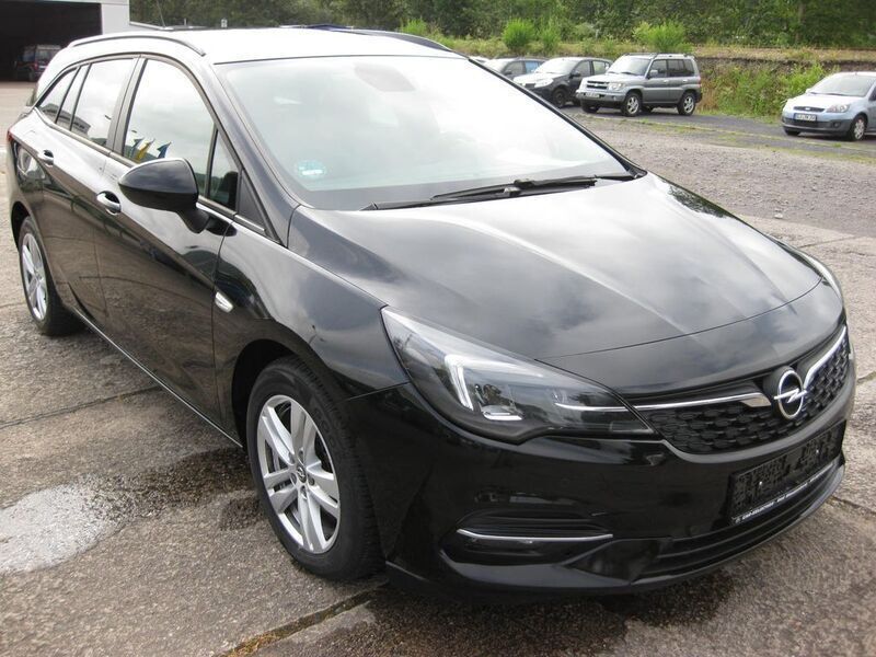 Gebraucht Opel Astra 105 PS (77 kW) 2021 Onyx schwarz (metallic) Kombi