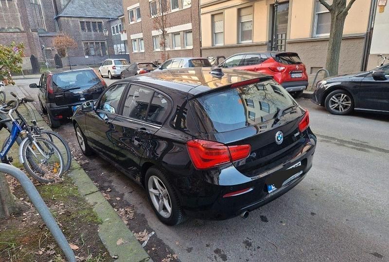 Gebraucht BMW 116 Advantage 109 PS (80 kW) 2016 Schwarz Kleinwagen