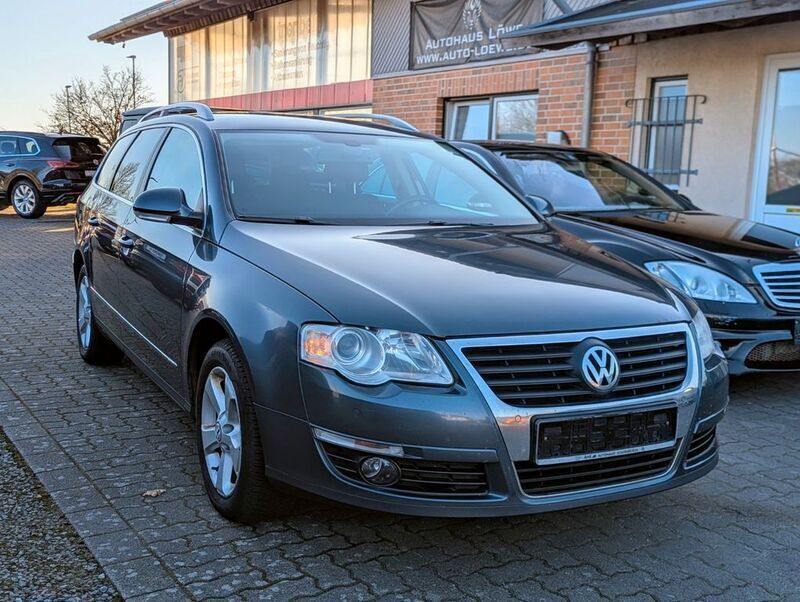 Grau Gebraucht 2009 VW Passat Comfortline Kombi | 1.990 € (Superpreis) - Bild 1/4