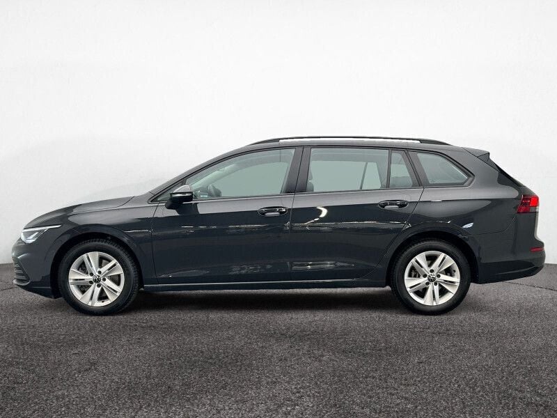 Grau Gebraucht 2021 VW Golf VIII Life Kombi | 23.780 € (Guter Preis) - Bild 1/4
