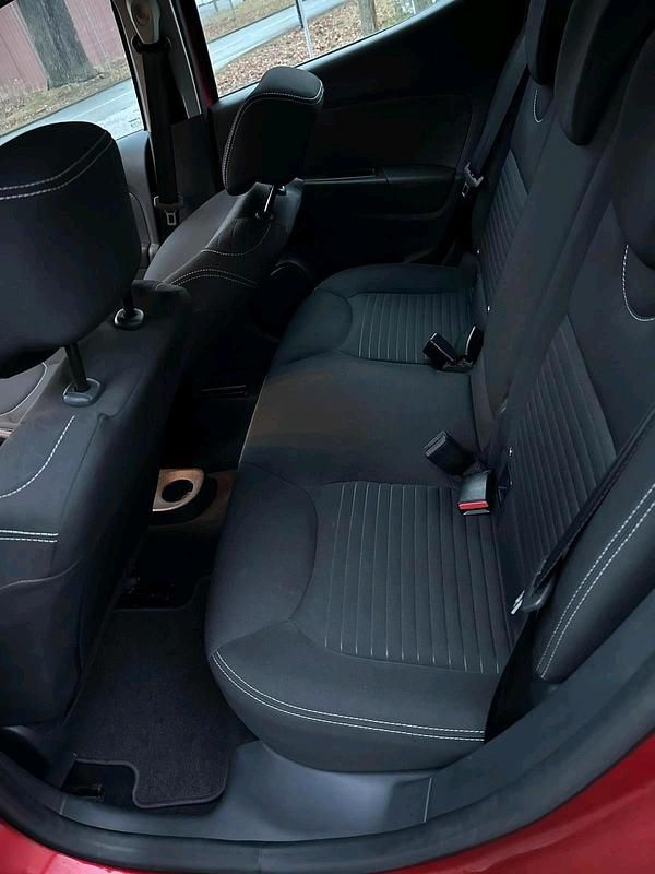 Gebraucht Renault Clio IV 73 PS (53 kW) 2017 Rot Kleinwagen