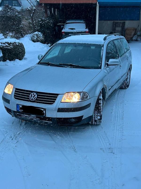 Gebraucht VW Passat 101 PS (74 kW) 2003 Silber Kombi