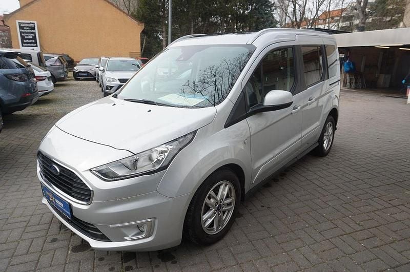 Gebraucht Ford Tourneo Connect Titanium 120 PS (88 kW) 2019 Grau Van / Kleinbus