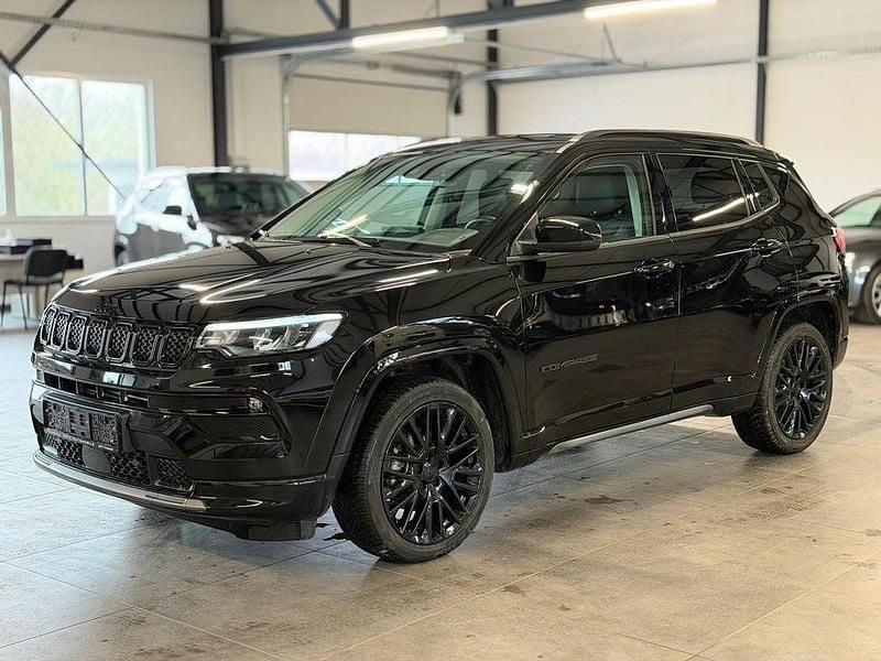 Gebraucht Jeep Compass Altitude 131 PS (96 kW) 2024 Schwarz SUV