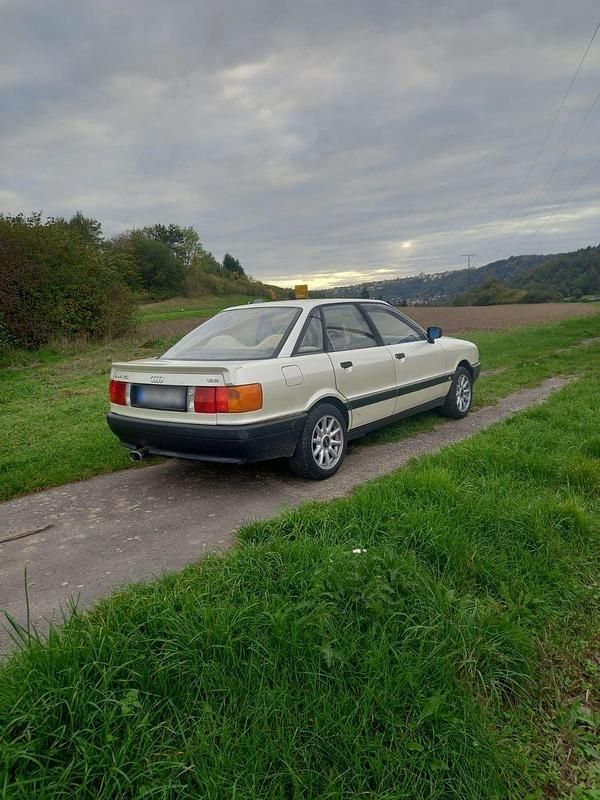 Gebraucht Audi 80 Comfort 90 PS (66 kW) 1986 Weiß Limousine