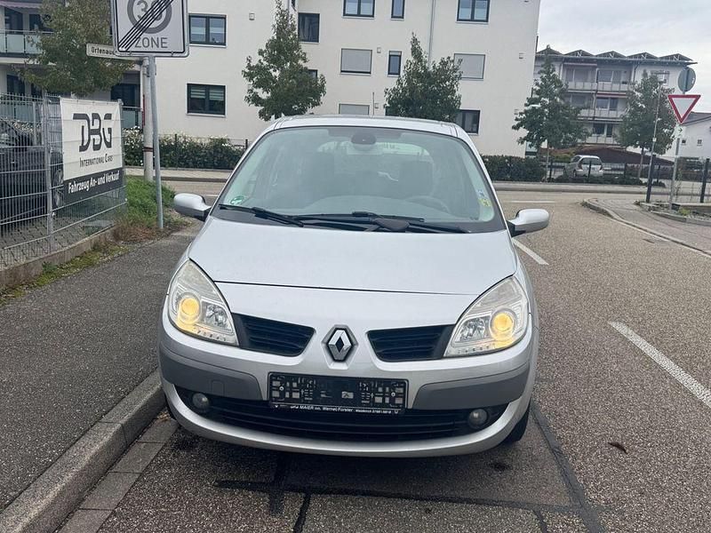 Grau Gebraucht 2007 Renault Scénic II Avantage Van / Kleinbus | 3.490 € (Etwas zu teuer) - Bild 1/4