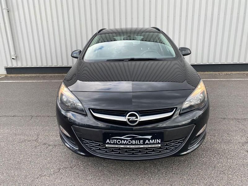 Gebraucht Opel Astra Edition 136 PS (100 kW) 2015 Schwarz Kombi