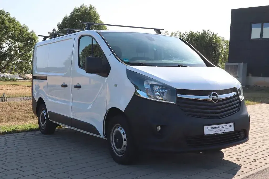 Gebraucht Opel Vivaro 90 PS (66 kW) 2015 Weiß Van / Kleinbus
