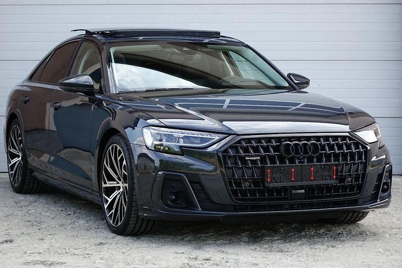 Grau Gebraucht 2024 Audi A8 Limousine | 69.999 € - Bild 1/4