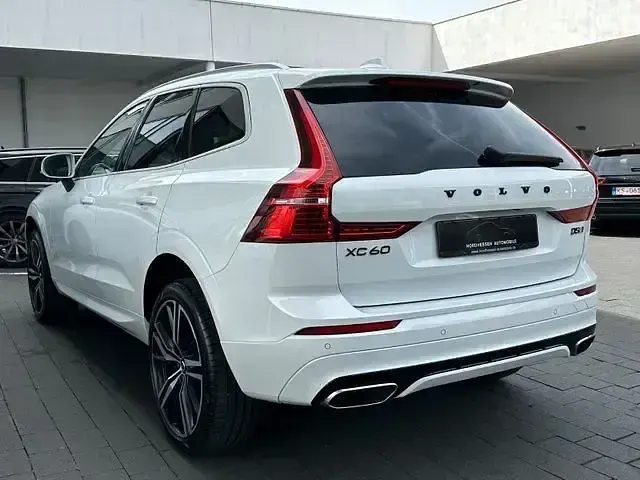 Usata Volvo XC60 R-Design 235 CV (172 kW) 2017 Bianco SUV