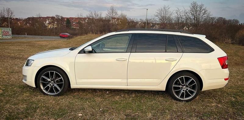 Gebraucht Skoda Octavia RS 110 PS (80 kW) 2016 Weiß Kleinwagen