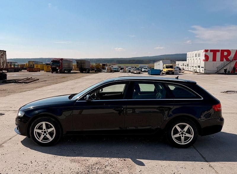 Gebraucht Audi A4 Ambiente 143 PS (105 kW) 2010 Schwarz Kombi