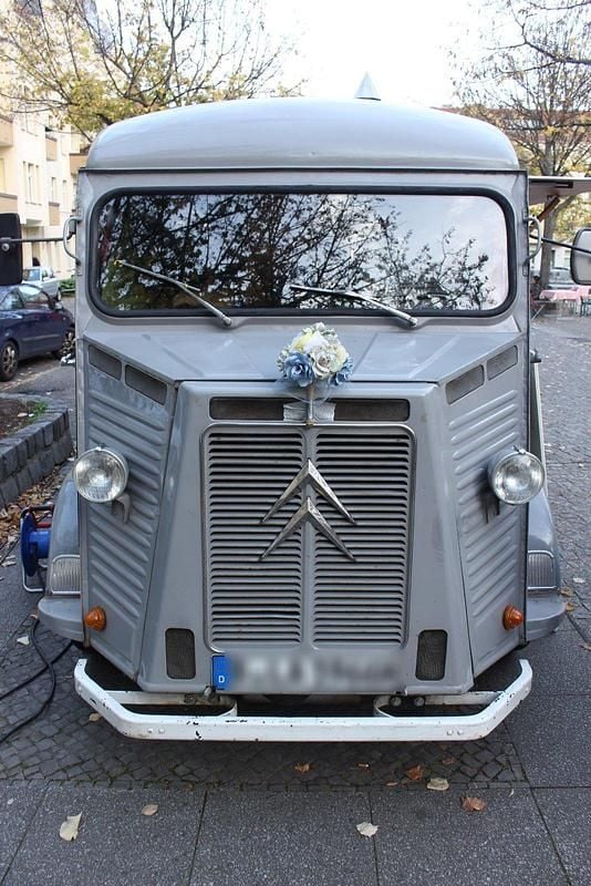 Grau Gebraucht 1966 Citroën HY Van | 39.900 € - Bild 1/4